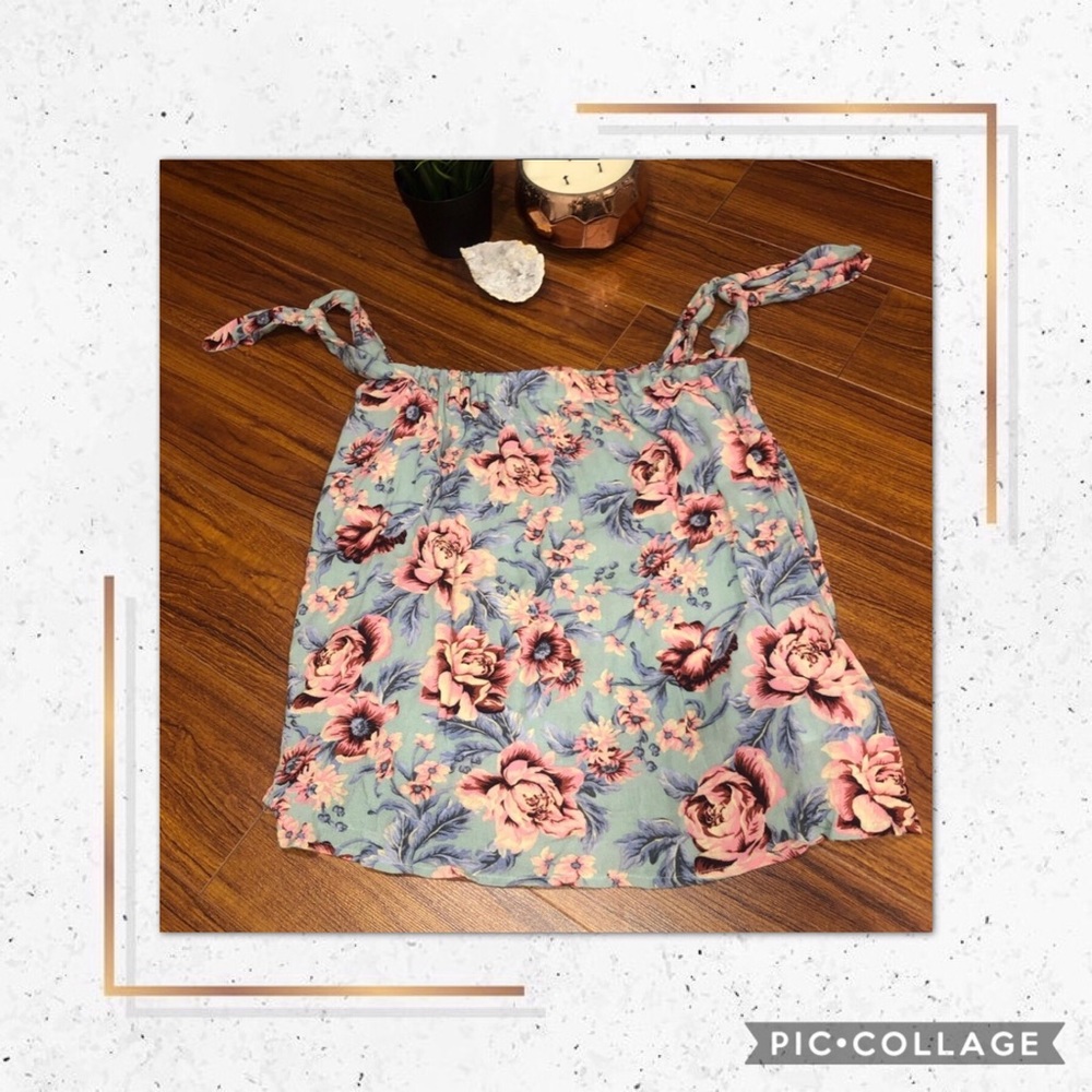 ✨2/$30✨ AMERICAN EAGLE OFF THE SHOULDER CROP TOP✨